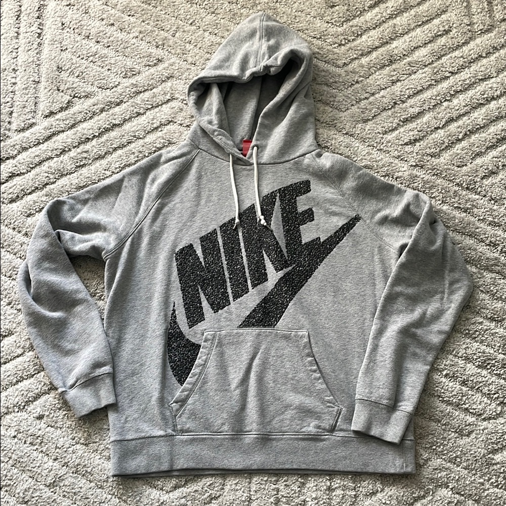 Nike Women’s Gray Hoodie Sweater